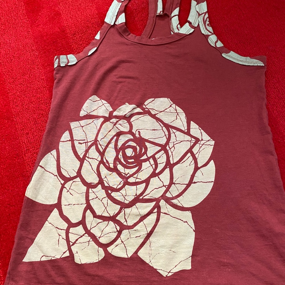 Gypsy 05  Tank Top with Rose 🌹 print